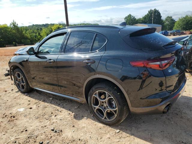 ZASPAKBN1N7D38576 - 2022 ALFA ROMEO STELVIO TI BLACK photo 2