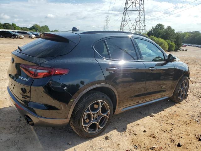 ZASPAKBN1N7D38576 - 2022 ALFA ROMEO STELVIO TI BLACK photo 3