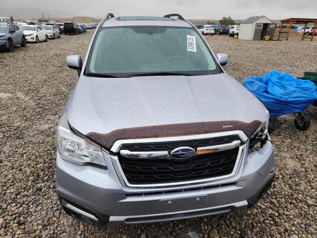 JF2SJAEC6HH552602 - 2017 SUBARU FORESTER 2.5I PREMIUM 银色 照片 5