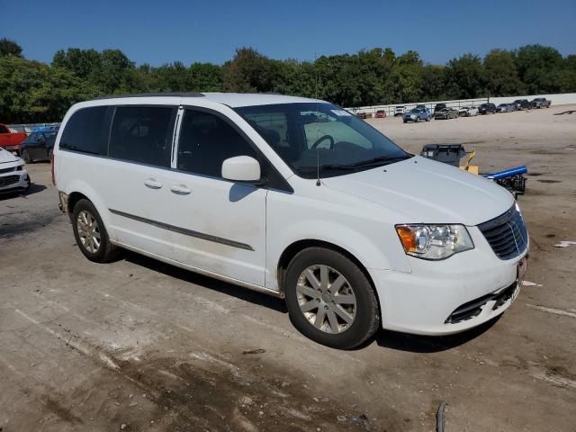 2C4RC1BG3FR694096 - 2015 CHRYSLER TOWN & COU TOURING WHITE photo 4