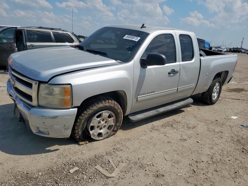 2011 CHEVROLET SILVERADO C1500 LT, 