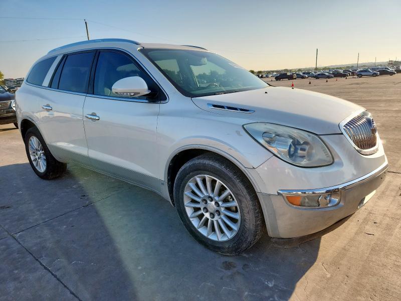5GALRBED5AJ142447 - 2010 BUICK ENCLAVE CXL CREAM photo 4