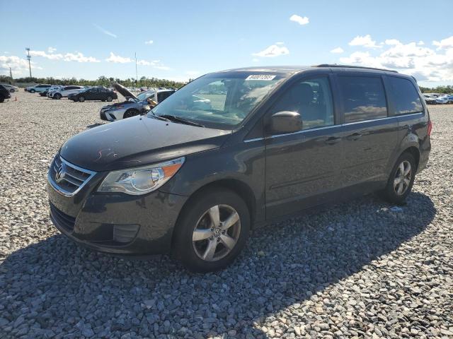 2011 VOLKSWAGEN ROUTAN SE, 
