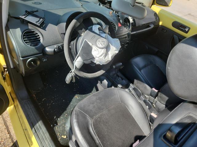 3VWPG3AG4AM001901 - 2010 VOLKSWAGEN NEW BEETLE YELLOW photo 8