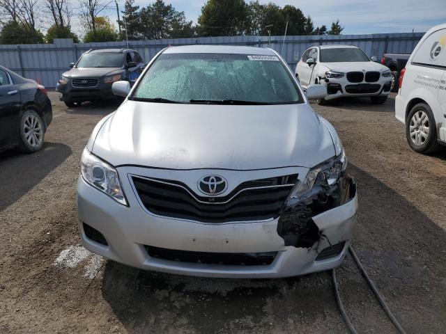 4T1BF3EK6BU706724 - 2011 TOYOTA CAMRY BASE SILVER photo 5