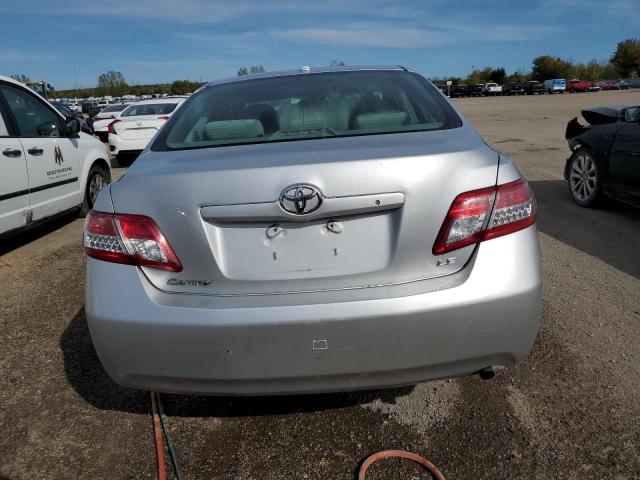 4T1BF3EK6BU706724 - 2011 TOYOTA CAMRY BASE SILVER photo 6