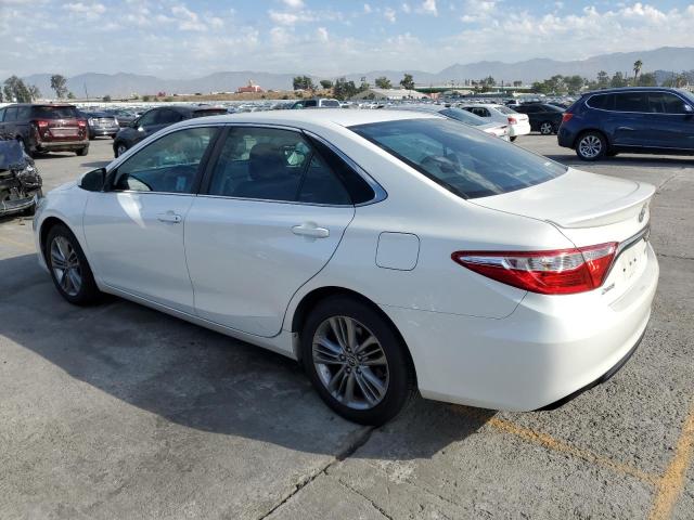 4T1BF1FK6FU108609 - 2015 TOYOTA CAMRY LE WHITE photo 2