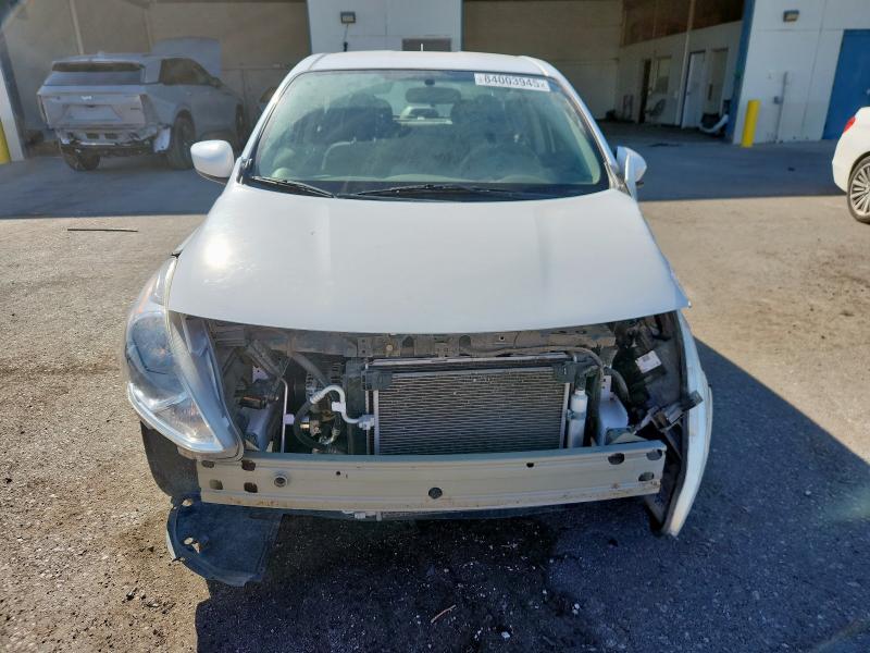 3N1CN7AP7KL824508 - 2019 NISSAN VERSA S თეთრი ფოტო 5