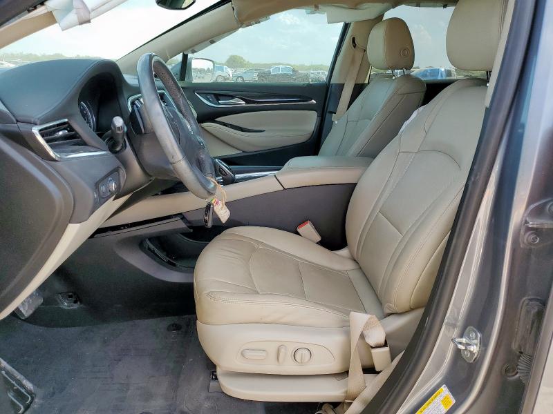 5GAERBKW9LJ285418 - 2020 BUICK ENCLAVE ESSENCE GRAY photo 7