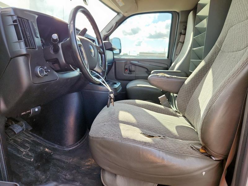 1GCZGUCG6F1198363 - 2015 CHEVROLET EXPRESS G3 თეთრი ფოტო 7