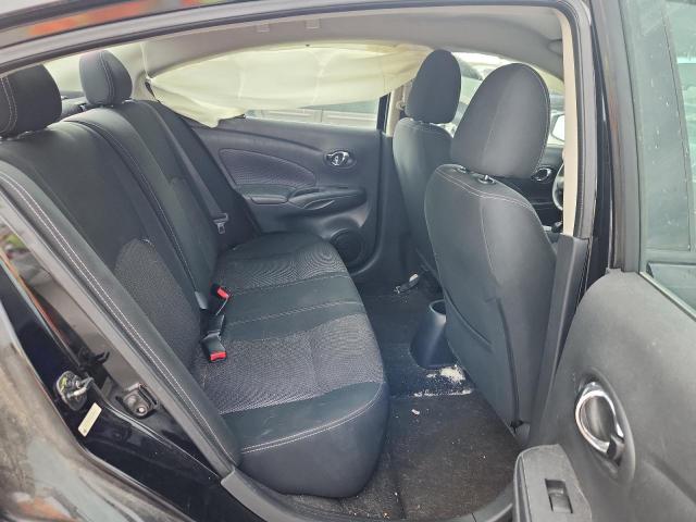 3N1CN7APXJL809614 - 2018 NISSAN VERSA S BLACK photo 10