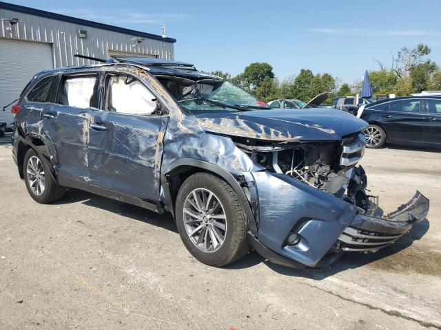 5TDJZRFH3KS708447 - 2019 TOYOTA HIGHLANDER SE BLUE photo 4