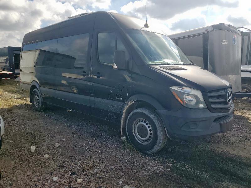8BRPE8DD5GE121730 - 2016 MERCEDES-BENZ SPRINTER 2500 BLACK photo 4