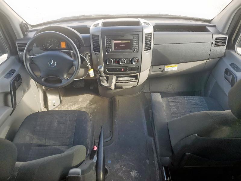 8BRPE8DD5GE121730 - 2016 MERCEDES-BENZ SPRINTER 2500 BLACK photo 8