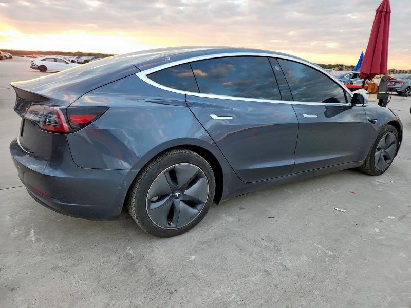 5YJ3E1EA9LF739220 - 2020 TESLA MODEL 3 SILVER photo 3