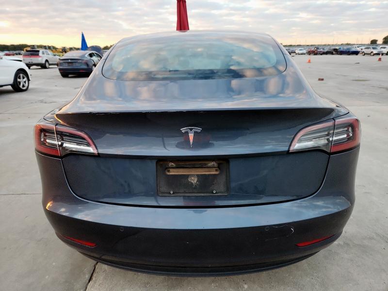 5YJ3E1EA9LF739220 - 2020 TESLA MODEL 3 SILVER photo 6