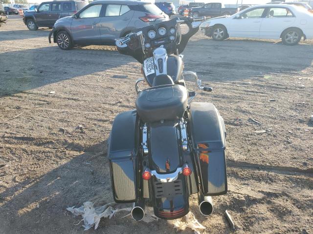 1HD1KB417BB677162 - 2011 HARLEY-DAVIDSON FLHX შავი ფოტო 4