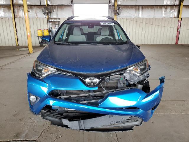 JTMWFREV3HJ114064 - 2017 TOYOTA RAV4 XLE BLUE photo 5