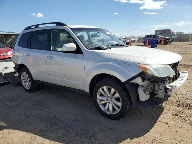 JF2SHADC2CH416084 - 2012 SUBARU FORESTER 2.5X PREMIUM თეთრი ფოტო 4