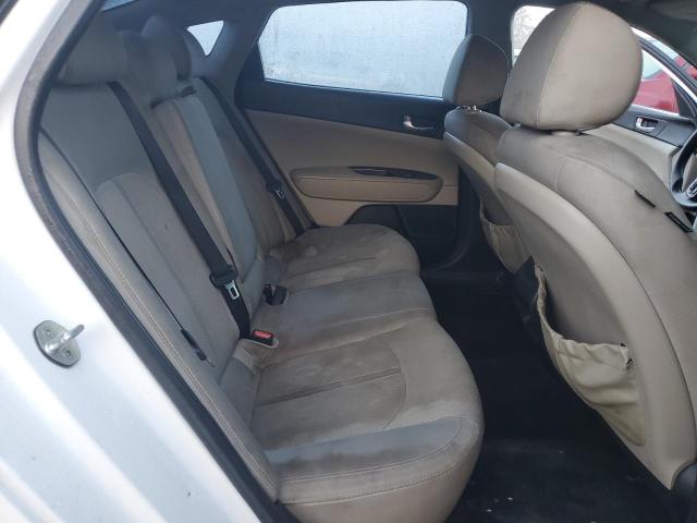 5XXGT4L34HG178023 - 2017 KIA OPTIMA LX WHITE photo 10