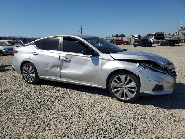 1N4BL4CV5KC108250 - 2019 NISSAN ALTIMA SR SILVER photo 4