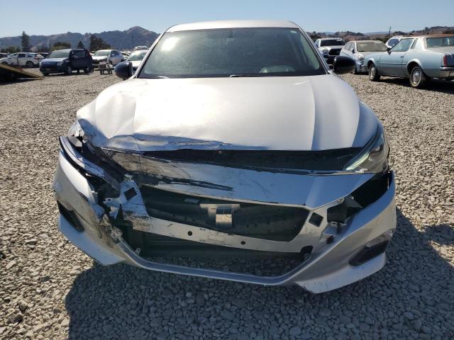 1N4BL4CV5KC108250 - 2019 NISSAN ALTIMA SR SILVER photo 5