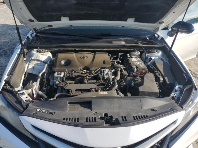 4T1B61HK6JU133788 - 2018 TOYOTA CAMRY XSE WHITE photo 11