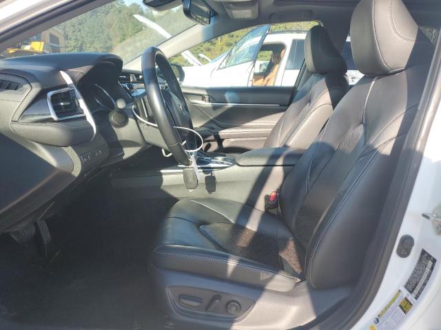 4T1B61HK6JU133788 - 2018 TOYOTA CAMRY XSE WHITE photo 7