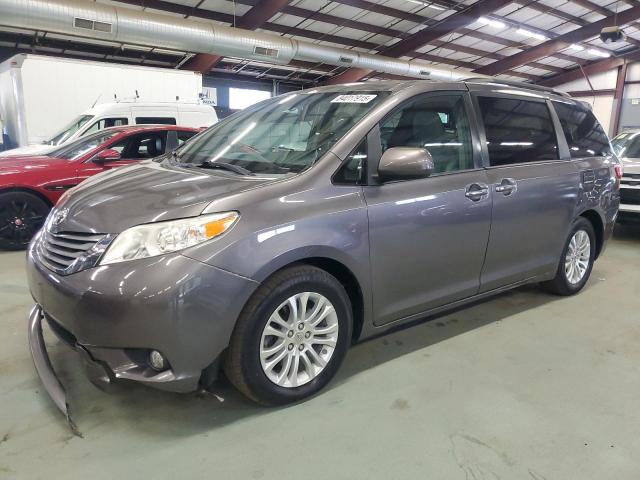 2015 TOYOTA SIENNA XLE, 