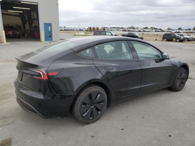 5YJ3E1EA8SF961844 - 2025 TESLA MODEL 3 BLACK photo 3