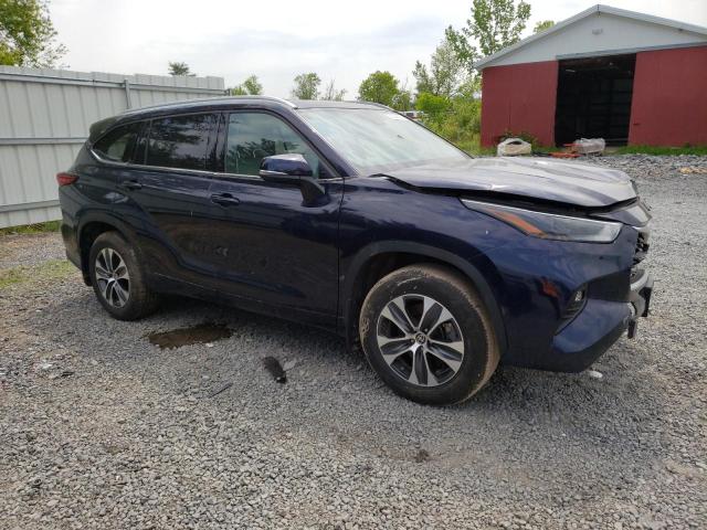 5TDGZRBH2NS247164 - 2022 TOYOTA HIGHLANDER XLE Blau Foto 7