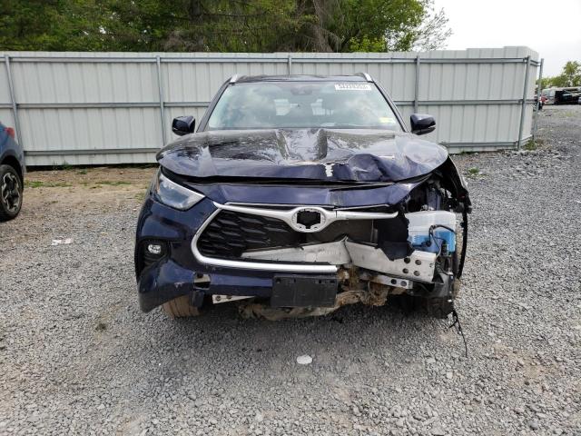 5TDGZRBH2NS247164 - 2022 TOYOTA HIGHLANDER XLE Blau Foto 9