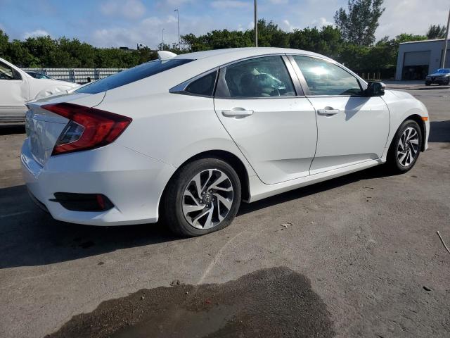 2HGFC2F79JH575780 - 2018 HONDA CIVIC EX WHITE photo 3