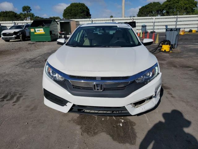 2HGFC2F79JH575780 - 2018 HONDA CIVIC EX WHITE photo 5