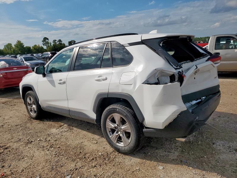 2T3W1RFVXNW203012 - 2022 TOYOTA RAV4 XLE WHITE photo 2