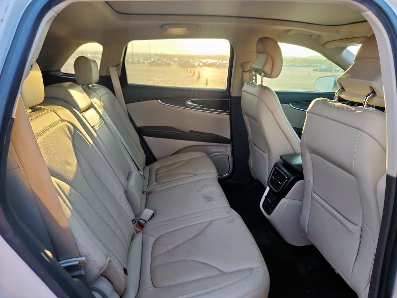 2LMPJ6LR0JBL40516 - 2018 LINC MKX RESERVE Սպիտակ լուսանկար 11