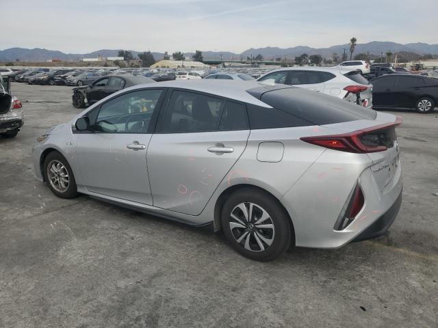 JTDKARFP7H3010288 - 2017 TOYOTA PRIUS PRIM SILVER photo 2