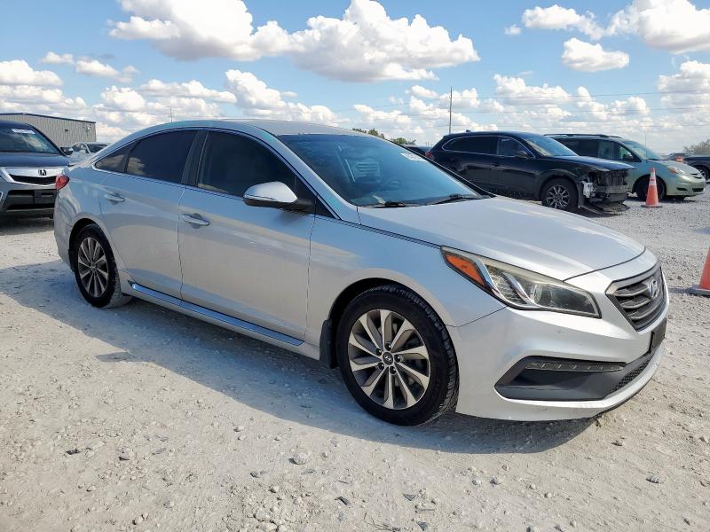 5NPE34AF7GH381432 - 2016 HYUNDAI SONATA SPORT 银色 照片 4