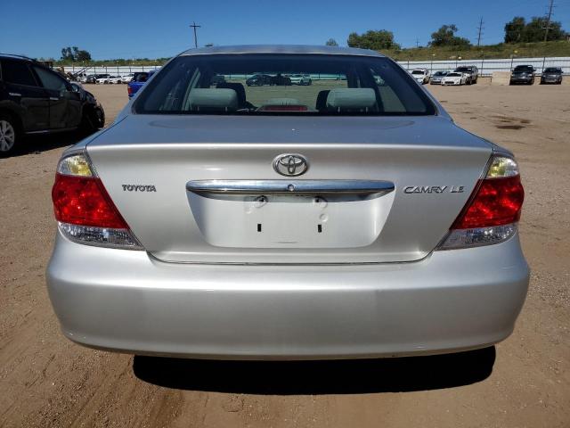 4T1BE32K45U618752 - 2005 TOYOTA CAMRY LE SILVER photo 6
