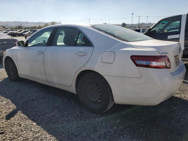 4T4BF3EK4BR138186 - 2011 TOYOTA CAMRY BASE WHITE photo 2
