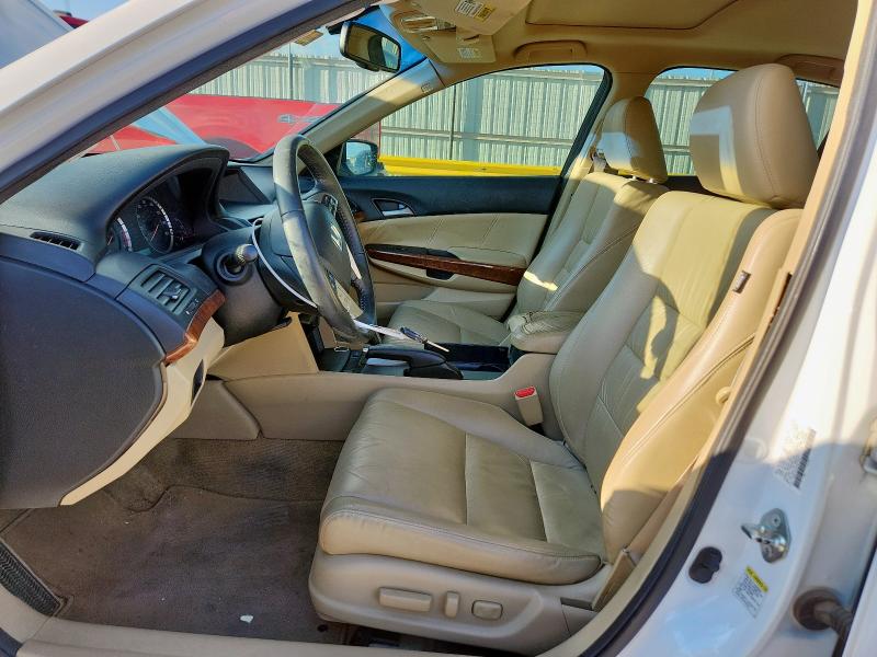 1HGCP3F83CA028091 - 2012 HONDA ACCORD EXL WHITE photo 7