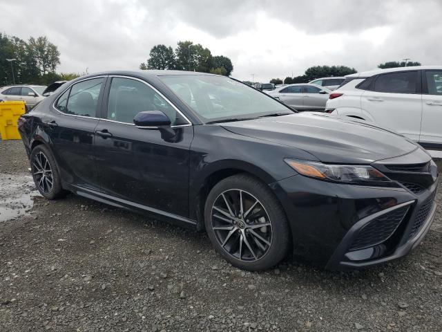 4T1G11AK1RU909724 - 2024 TOYOTA CAMRY SE NIGHT SHADE BLACK photo 4