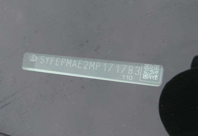 5YFEPMAE2MP171783 - 2021 TOYOTA COROLLA LE თეთრი ფოტო 10