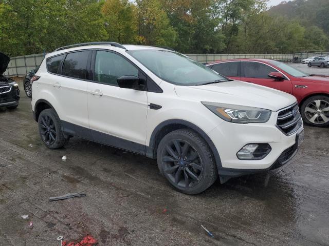 1FMCU9GD9HUD10016 - 2017 FORD ESCAPE SE 白色 照片 4