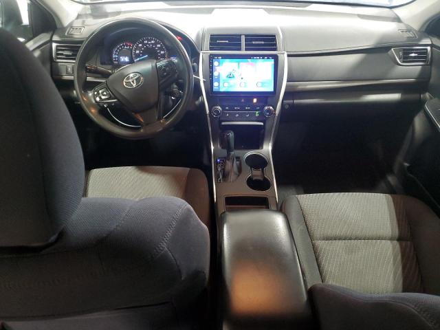 4T4BF1FK7FR507048 - 2015 TOYOTA CAMRY LE SILVER photo 8