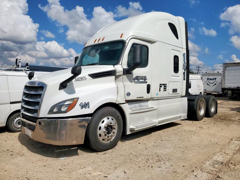 1FUJHHDR5LLLL7070 - 2020 FREIGHTLINER CASCADIA 1 Білий фото 2