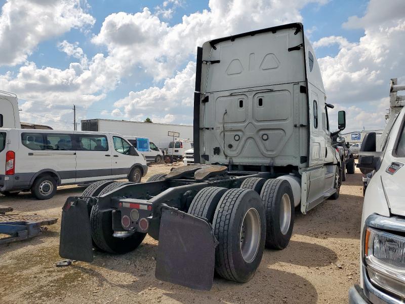 1FUJHHDR5LLLL7070 - 2020 FREIGHTLINER CASCADIA 1 Білий фото 4