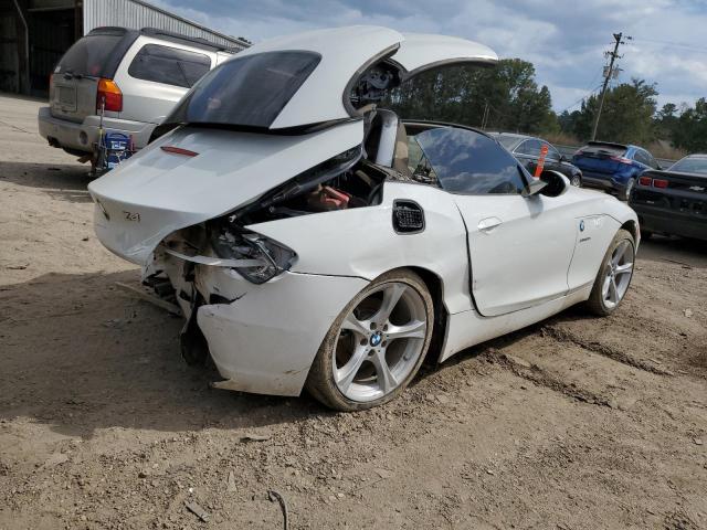 WBALM5C53BE379990 - 2011 BMW Z4 SDRIVE30I WHITE photo 3