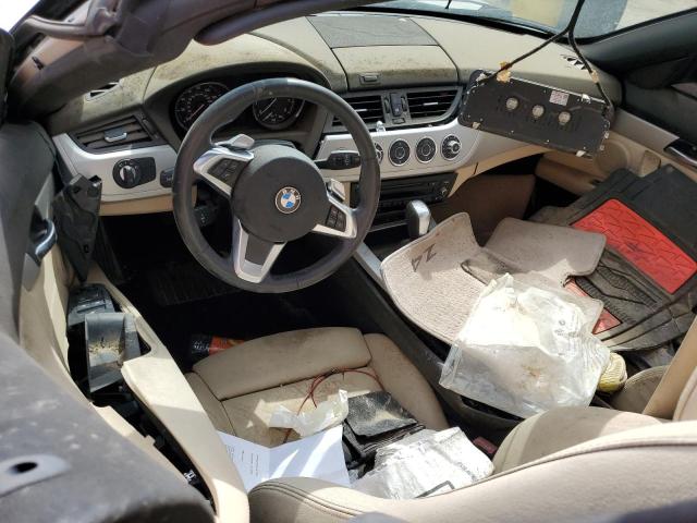 WBALM5C53BE379990 - 2011 BMW Z4 SDRIVE30I WHITE photo 8