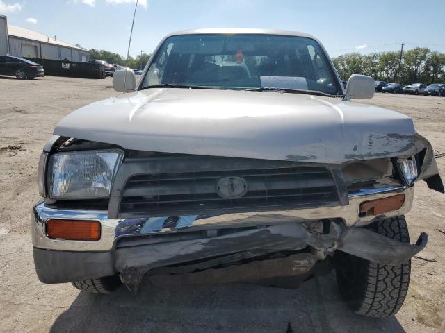 JT3GN86R7T0013244 - 1996 TOYOTA 4RUNNER SR5 银色 照片 5